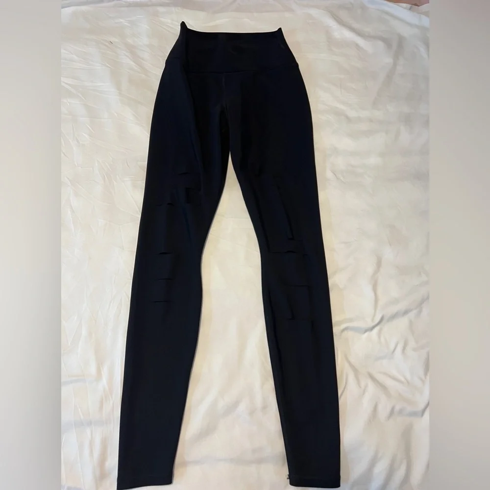 Alo High-Waist Ripped Warrior Leggings